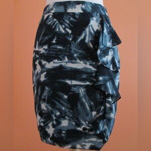Ann Taylor Abstract Printed Ruffle Silk Pencil Skirt Size 8P NWT